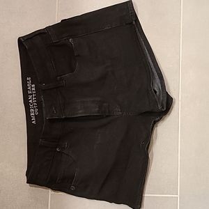 American Eagle Black Hi-Rise Shorties (Size 6)